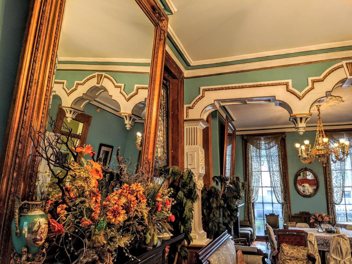 Parisian Courtyard Inn Ню Орлиънс Екстериор снимка